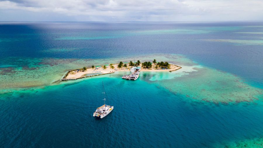 Belize sailing charter