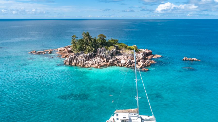 Seychelles sailing charter